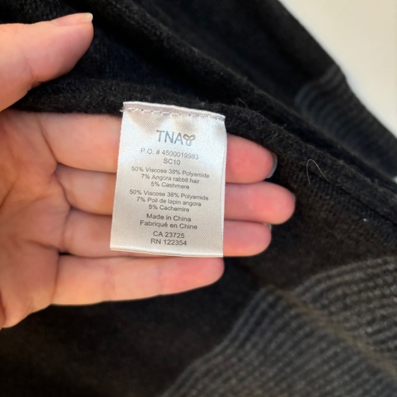 TNA Cardigan - Picture 4 of 5